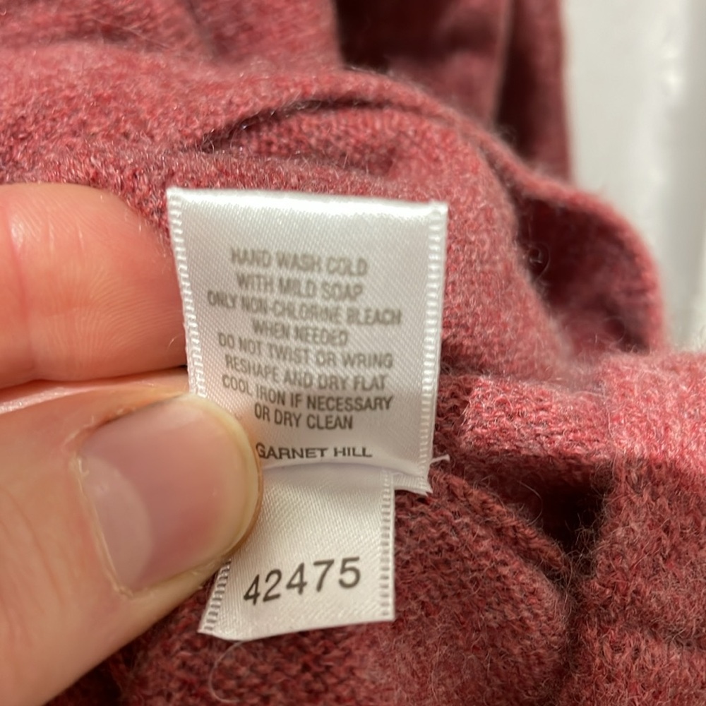 Garnet Hill 100% cashmere sweater - Picture 7 of 12